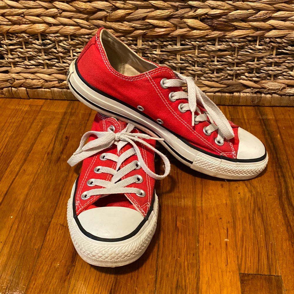 Red converse!